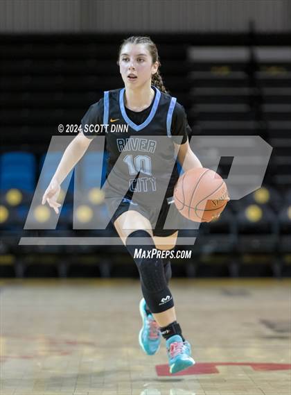 Thumbnail 2 in Aptos vs River City (Santa Cruz Warriors NorCal Invitational) photogallery.