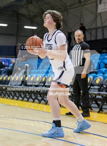 Thumbnail 3 in Aptos vs River City (Santa Cruz Warriors NorCal Invitational) photogallery.