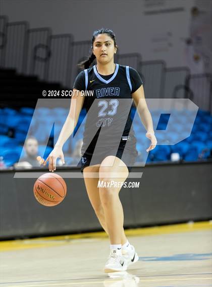 Thumbnail 1 in Aptos vs River City (Santa Cruz Warriors NorCal Invitational) photogallery.