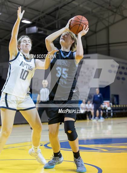 Thumbnail 3 in Aptos vs River City (Santa Cruz Warriors NorCal Invitational) photogallery.