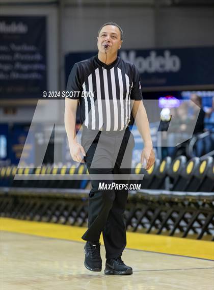 Thumbnail 3 in Aptos vs River City (Santa Cruz Warriors NorCal Invitational) photogallery.