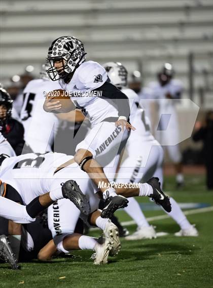 Thumbnail 3 in Victoria West vs Winn (UIL 5A D1 Region 4 Area) photogallery.