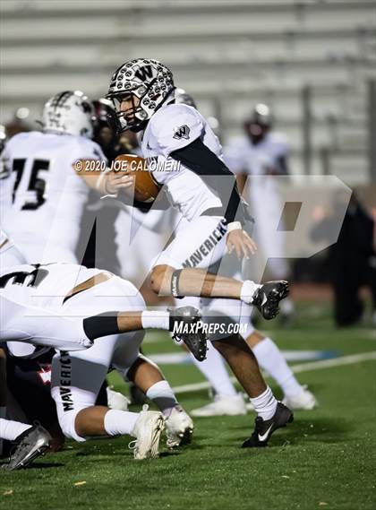 Thumbnail 2 in Victoria West vs Winn (UIL 5A D1 Region 4 Area) photogallery.