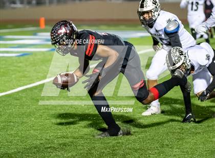 Thumbnail 2 in Victoria West vs Winn (UIL 5A D1 Region 4 Area) photogallery.