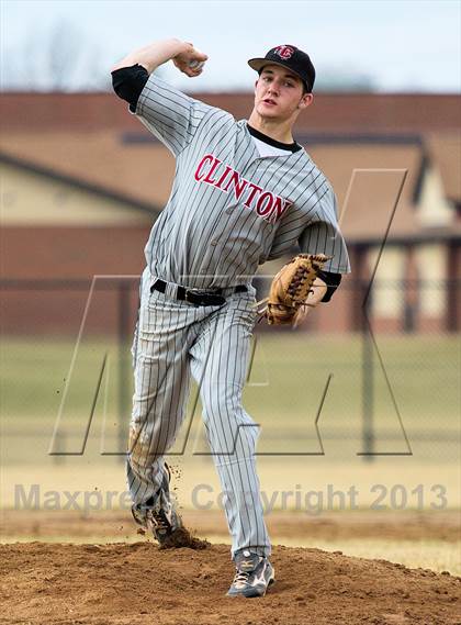 Thumbnail 1 in Clinton vs. Grass Lake photogallery.