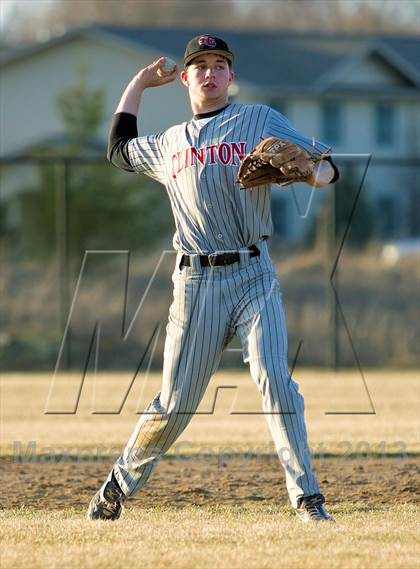 Thumbnail 1 in Clinton vs. Grass Lake photogallery.