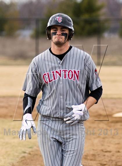Thumbnail 2 in Clinton vs. Grass Lake photogallery.