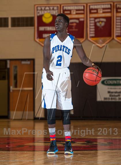 Thumbnail 1 in Manual vs. Alameda (Ponderosa Invitational) photogallery.