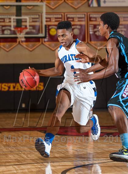Thumbnail 1 in Manual vs. Alameda (Ponderosa Invitational) photogallery.