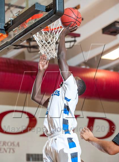 Thumbnail 1 in Manual vs. Alameda (Ponderosa Invitational) photogallery.