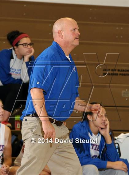 Thumbnail 1 in River City vs. Christian Brothers (Christian Brothers Holiday Classic) photogallery.