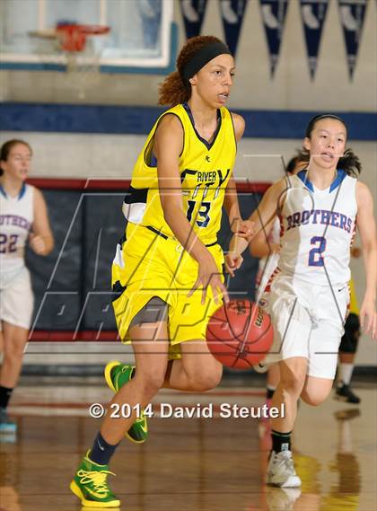 Thumbnail 1 in River City vs. Christian Brothers (Christian Brothers Holiday Classic) photogallery.