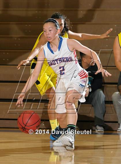Thumbnail 3 in River City vs. Christian Brothers (Christian Brothers Holiday Classic) photogallery.