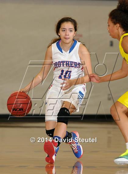 Thumbnail 3 in River City vs. Christian Brothers (Christian Brothers Holiday Classic) photogallery.