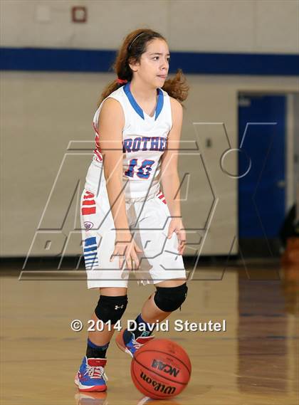 Thumbnail 1 in River City vs. Christian Brothers (Christian Brothers Holiday Classic) photogallery.