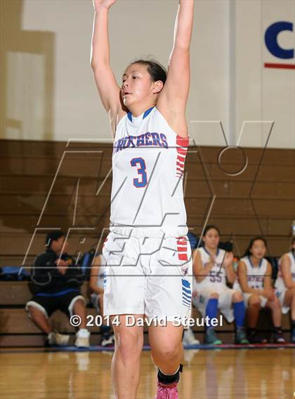 Thumbnail 1 in River City vs. Christian Brothers (Christian Brothers Holiday Classic) photogallery.