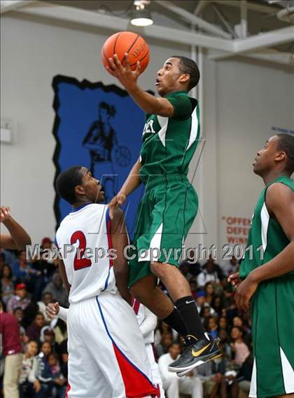 Thumbnail 2 in Dorsey vs. Washington (CIF LACS Playoffs) photogallery.