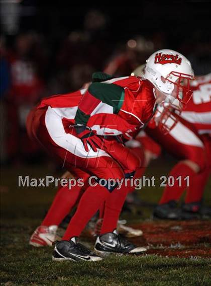 Thumbnail 1 in Herrin @ Effingham (IHSA Class 4A Playoffs - First Round) photogallery.
