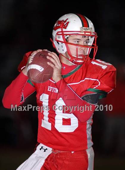 Thumbnail 3 in Herrin @ Effingham (IHSA Class 4A Playoffs - First Round) photogallery.