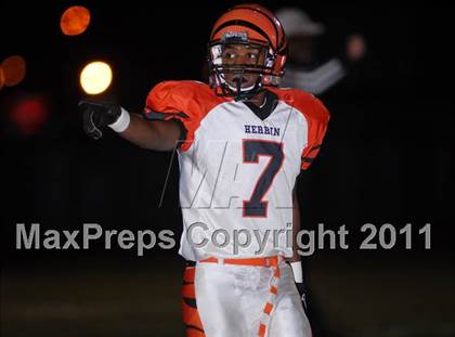 Thumbnail 2 in Herrin @ Effingham (IHSA Class 4A Playoffs - First Round) photogallery.