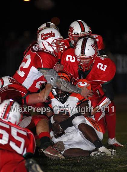 Thumbnail 3 in Herrin @ Effingham (IHSA Class 4A Playoffs - First Round) photogallery.