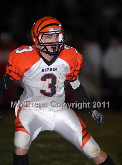 Thumbnail 1 in Herrin @ Effingham (IHSA Class 4A Playoffs - First Round) photogallery.