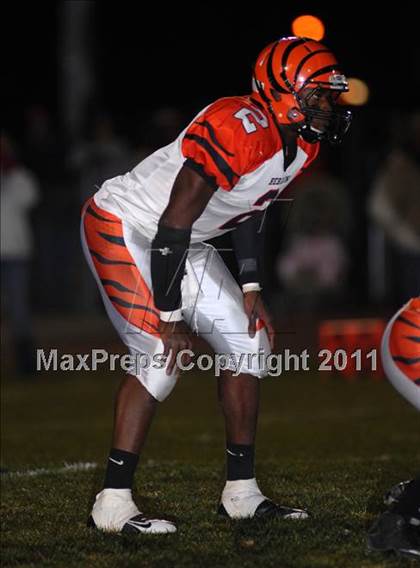 Thumbnail 1 in Herrin @ Effingham (IHSA Class 4A Playoffs - First Round) photogallery.