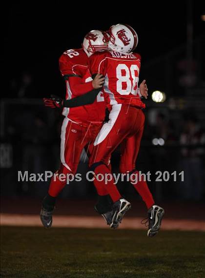 Thumbnail 1 in Herrin @ Effingham (IHSA Class 4A Playoffs - First Round) photogallery.