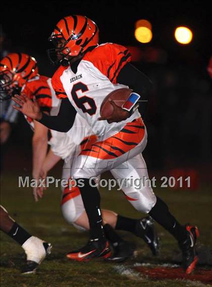 Thumbnail 2 in Herrin @ Effingham (IHSA Class 4A Playoffs - First Round) photogallery.