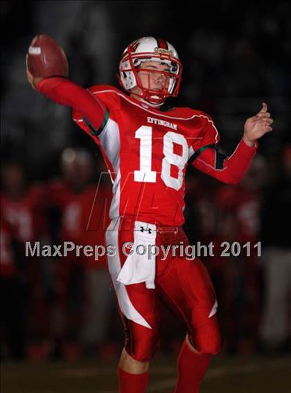 Thumbnail 2 in Herrin @ Effingham (IHSA Class 4A Playoffs - First Round) photogallery.