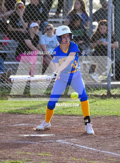 Thumbnail 1 in Huckabay @ Santo photogallery.