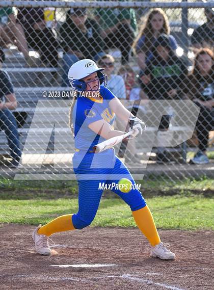 Thumbnail 2 in Huckabay @ Santo photogallery.