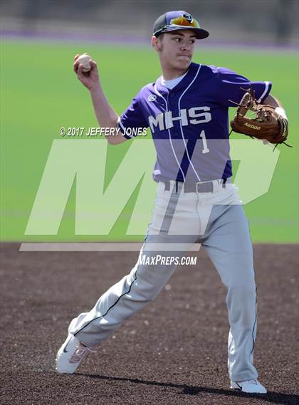 Thumbnail 2 in Bloomfield @ Miyamura photogallery.