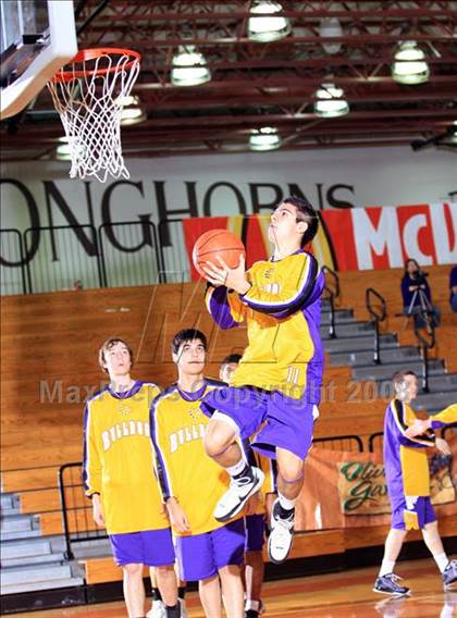 Thumbnail 2 in Dickinson vs. McAllen (McDonald's Texas Invitational) photogallery.