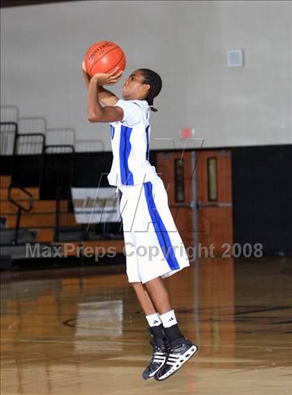 Thumbnail 2 in Dickinson vs. McAllen (McDonald's Texas Invitational) photogallery.