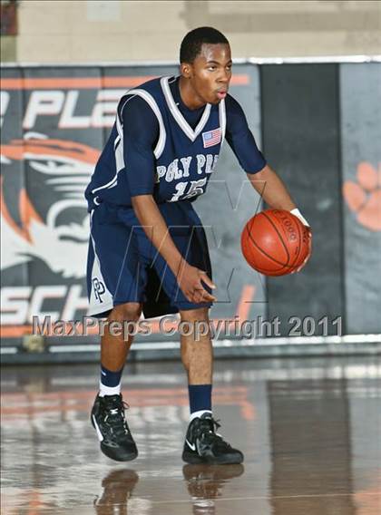 Thumbnail 3 in Newburgh vs. Poly Prep (Harry Jefferson Holiday Showcase) photogallery.