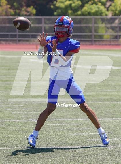 Thumbnail 3 in Serra vs. American Fork photogallery.