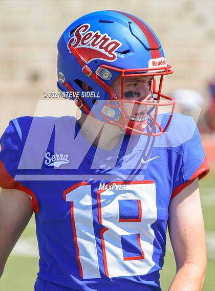Thumbnail 3 in Serra vs. American Fork photogallery.