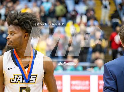 Thumbnail 1 in Farmville Central vs Reidsville (NCHSAA 2A Final - Awards) photogallery.