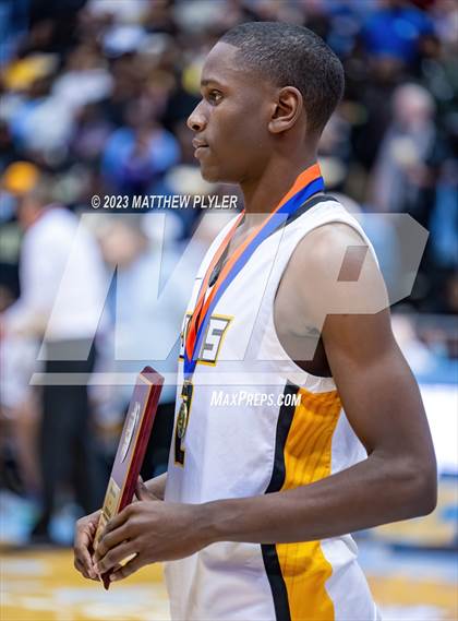 Thumbnail 1 in Farmville Central vs Reidsville (NCHSAA 2A Final - Awards) photogallery.