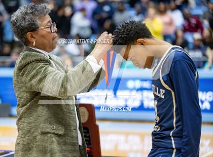 Thumbnail 3 in Farmville Central vs Reidsville (NCHSAA 2A Final - Awards) photogallery.