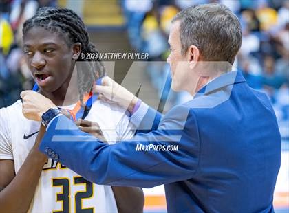 Thumbnail 1 in Farmville Central vs Reidsville (NCHSAA 2A Final - Awards) photogallery.