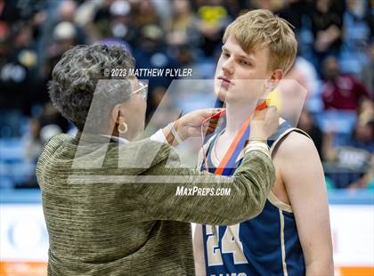 Thumbnail 2 in Farmville Central vs Reidsville (NCHSAA 2A Final - Awards) photogallery.