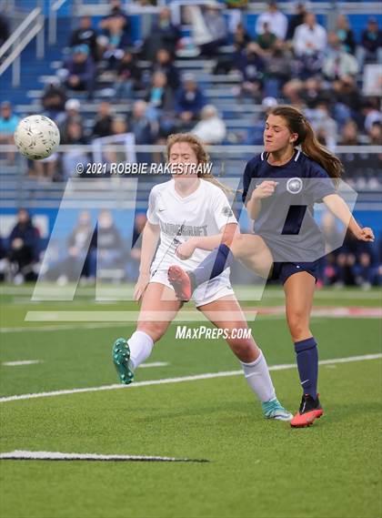 Thumbnail 1 in Flower Mound vs. Vandegrift (UIL 6A Final) photogallery.