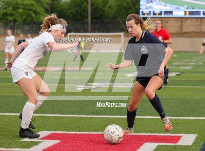 Thumbnail 3 in Flower Mound vs. Vandegrift (UIL 6A Final) photogallery.