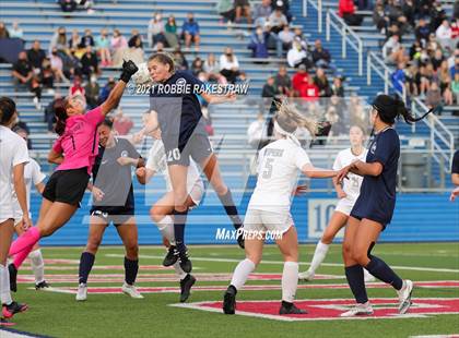 Thumbnail 1 in Flower Mound vs. Vandegrift (UIL 6A Final) photogallery.