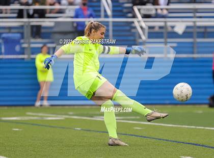 Thumbnail 3 in Flower Mound vs. Vandegrift (UIL 6A Final) photogallery.