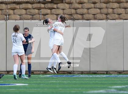 Thumbnail 2 in Flower Mound vs. Vandegrift (UIL 6A Final) photogallery.