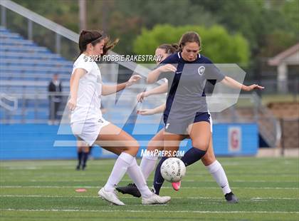 Thumbnail 3 in Flower Mound vs. Vandegrift (UIL 6A Final) photogallery.