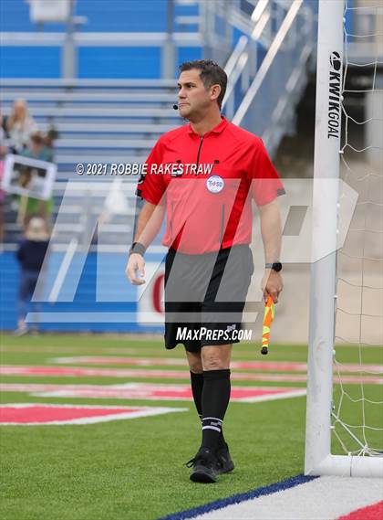 Thumbnail 3 in Flower Mound vs. Vandegrift (UIL 6A Final) photogallery.